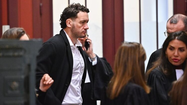 Devant, la dernière chance des « condamnés » –