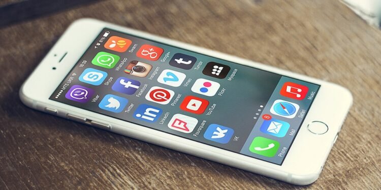 smartphone screen social media app icons